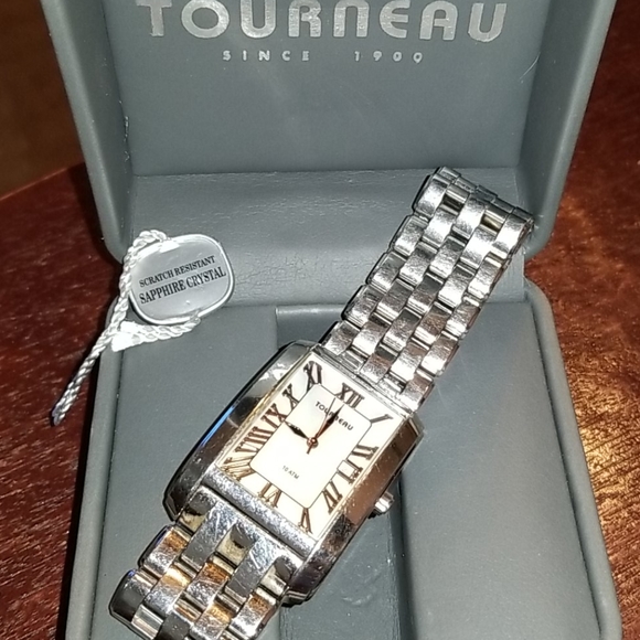 Stunning Tourneau Men's Watch. Works great, new battery! - Picture 5 of 6